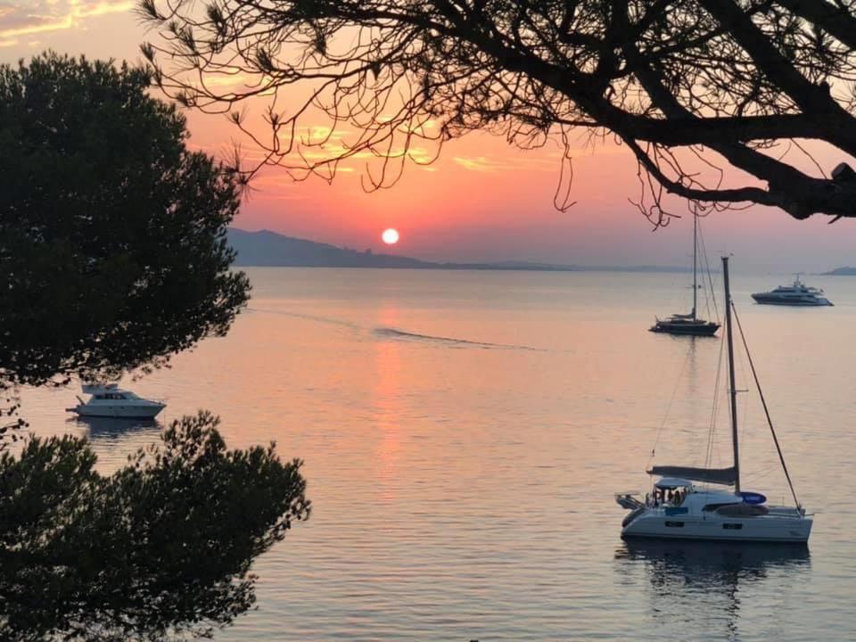 Magnifique Haut De Villa Vue Mer Pour 6 Personnes Théoule-sur-Mer Exterior foto